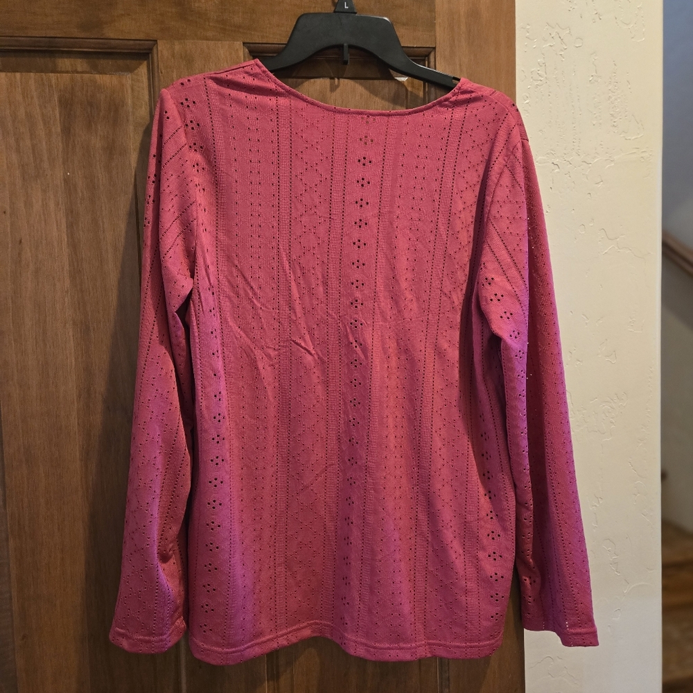 Button front eyelet blouse - Picture 3 of 3